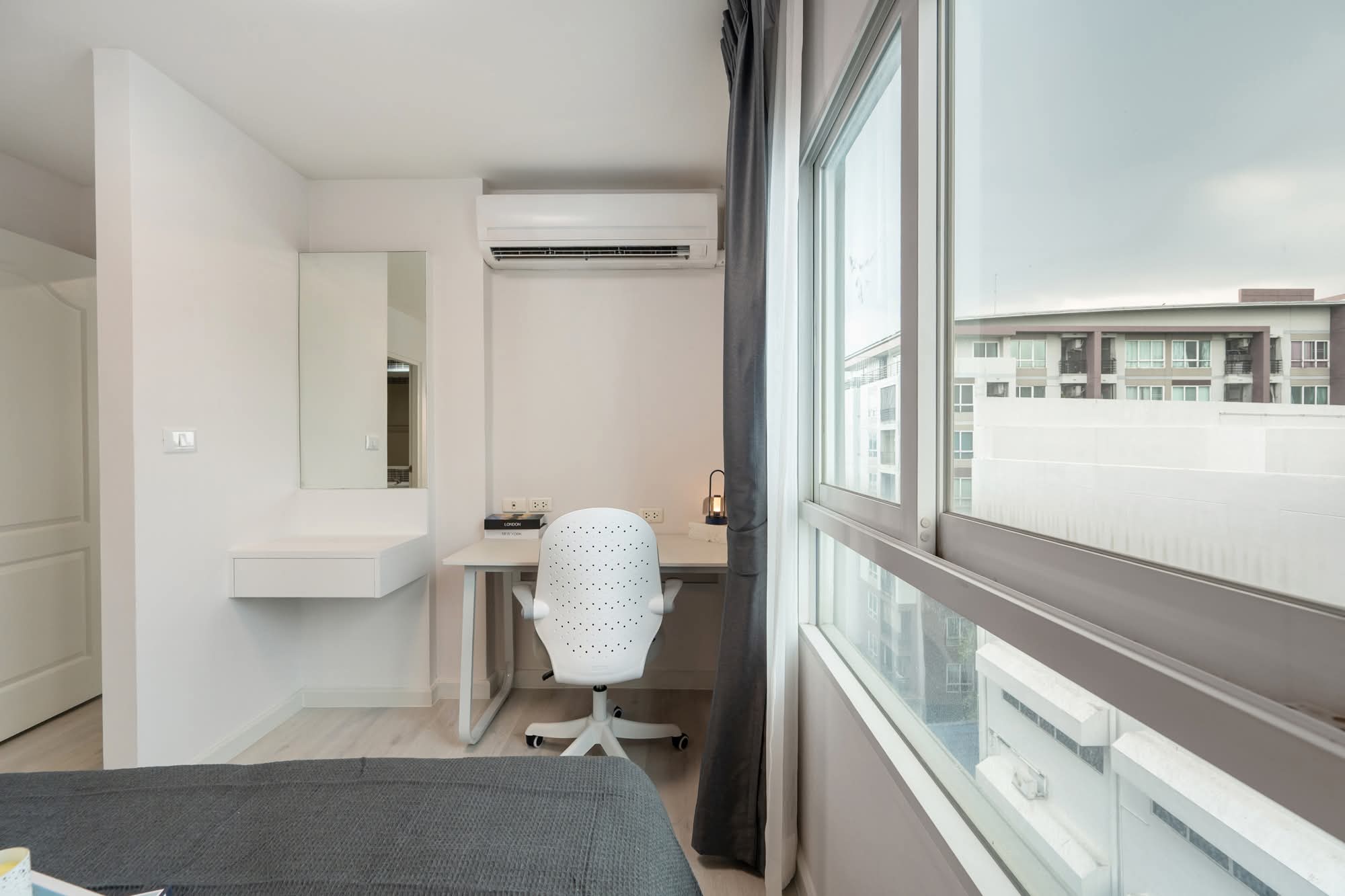 1 Bedroom 35th Floor Luxury City View near BTS Asoke photo 19