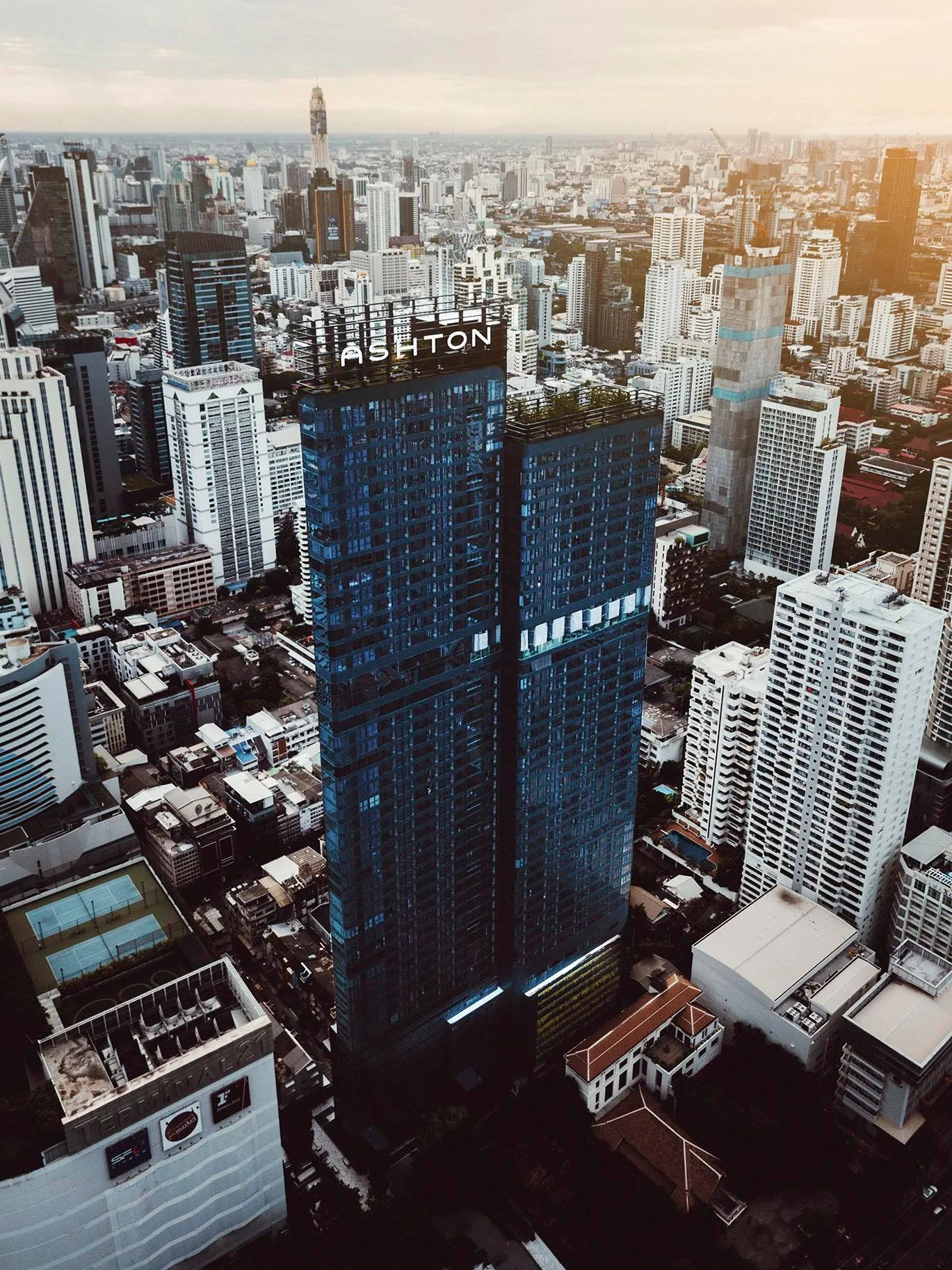 แอชตัน อโศก facilities 2