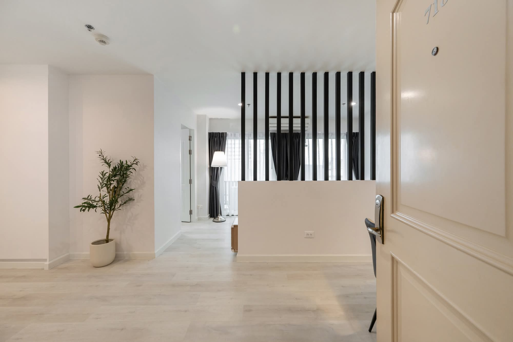 New room, lowest price photo 12