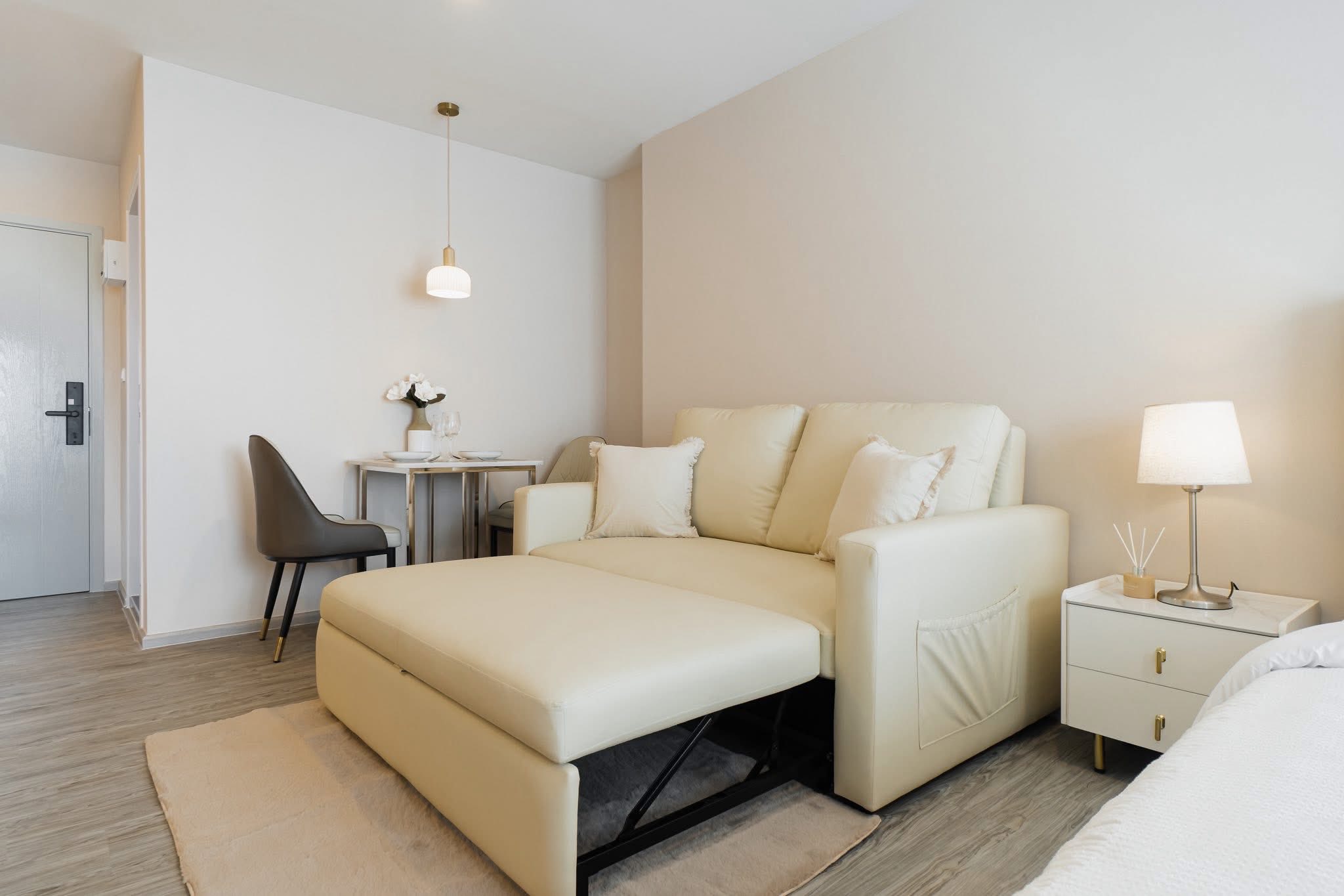 ให้เช่า ตึกB ชั้น 31 วิวแม่น้ำ เตียง6ฟุต Sofa Bed ห้องใหม่ พร้อมเครื่องนอน detail 3