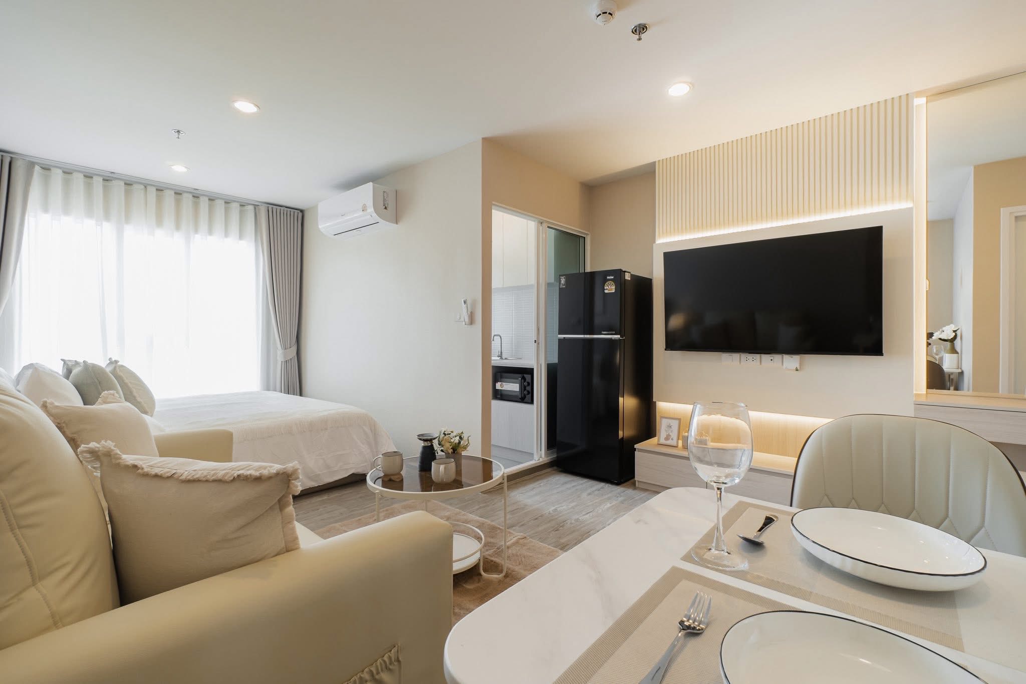 ให้เช่า ตึกB ชั้น 31 วิวแม่น้ำ เตียง6ฟุต Sofa Bed ห้องใหม่ พร้อมเครื่องนอน detail 4