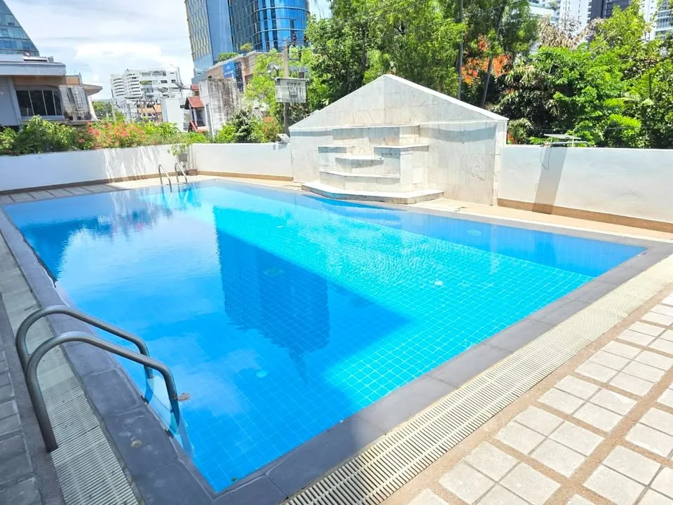 The Waterford Thonglor 11 Penthouse FL.12 Penthouse Top Floor 400 SQM detail 2