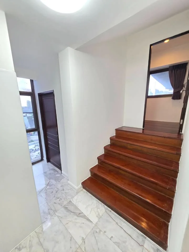 The Waterford Thonglor 11 Penthouse FL.12 Penthouse Top Floor 400 SQM detail 4